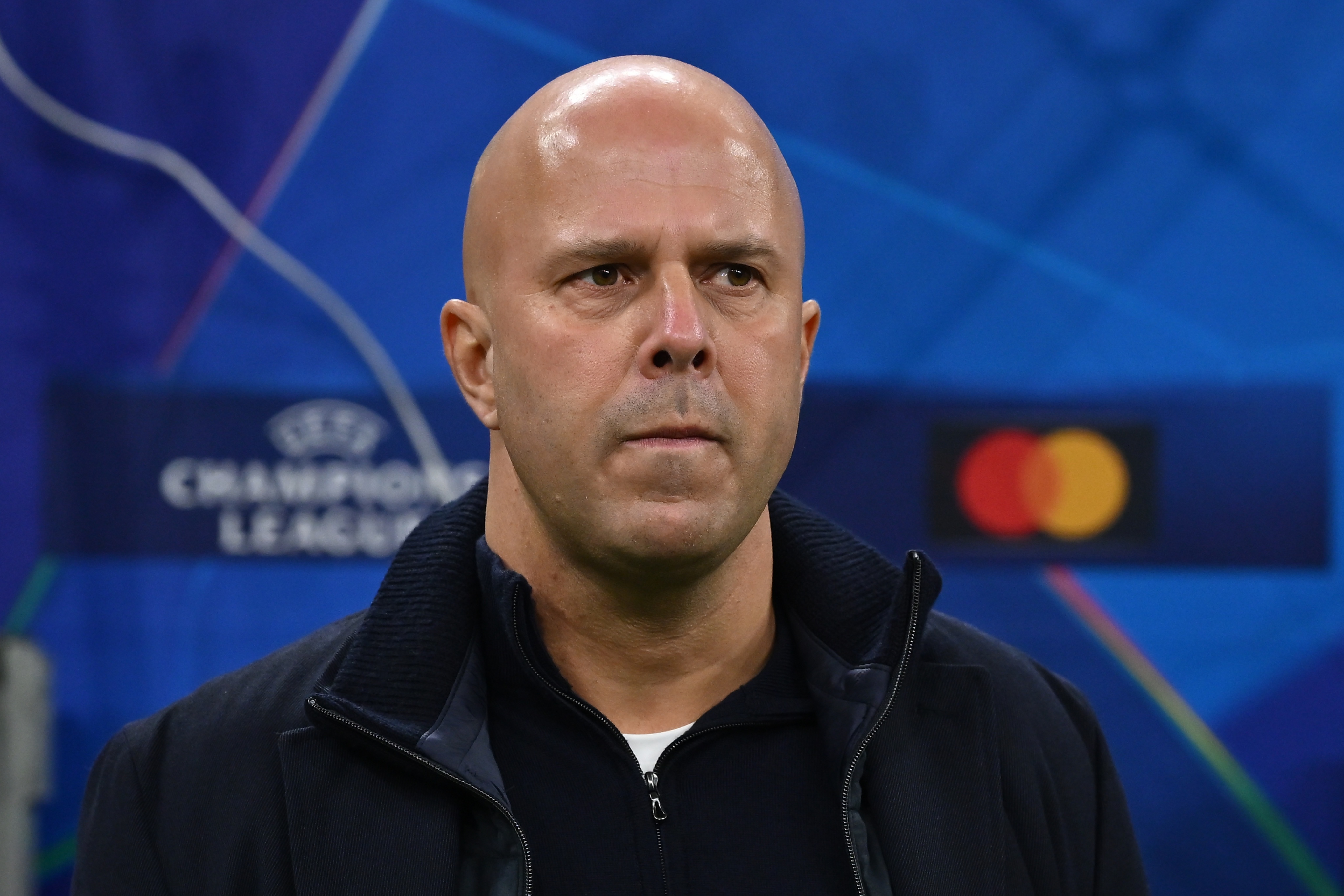 b体育-彭南特：斯洛特换人操作离谱到家，球迷都看出问题来他却看不出？